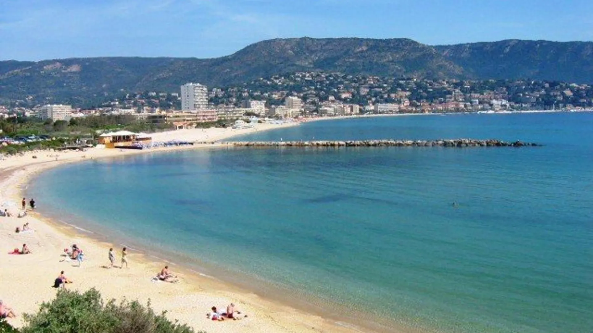 Appartement Cosy 2 Pieces Avec Parking - Le Lavandou - Fr-1-251-381